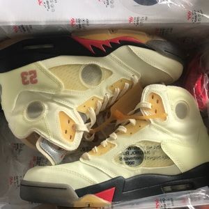 Off-white Jordan 5 “Sail” size 8 men’s